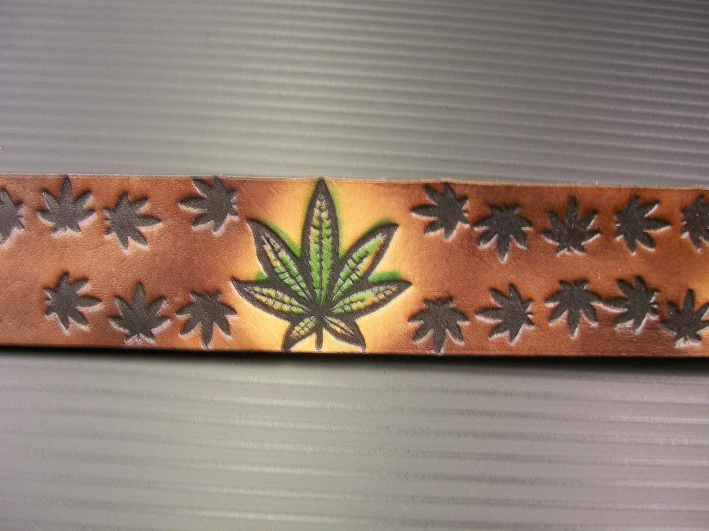 Hemp painted scene brown embossed leather belt